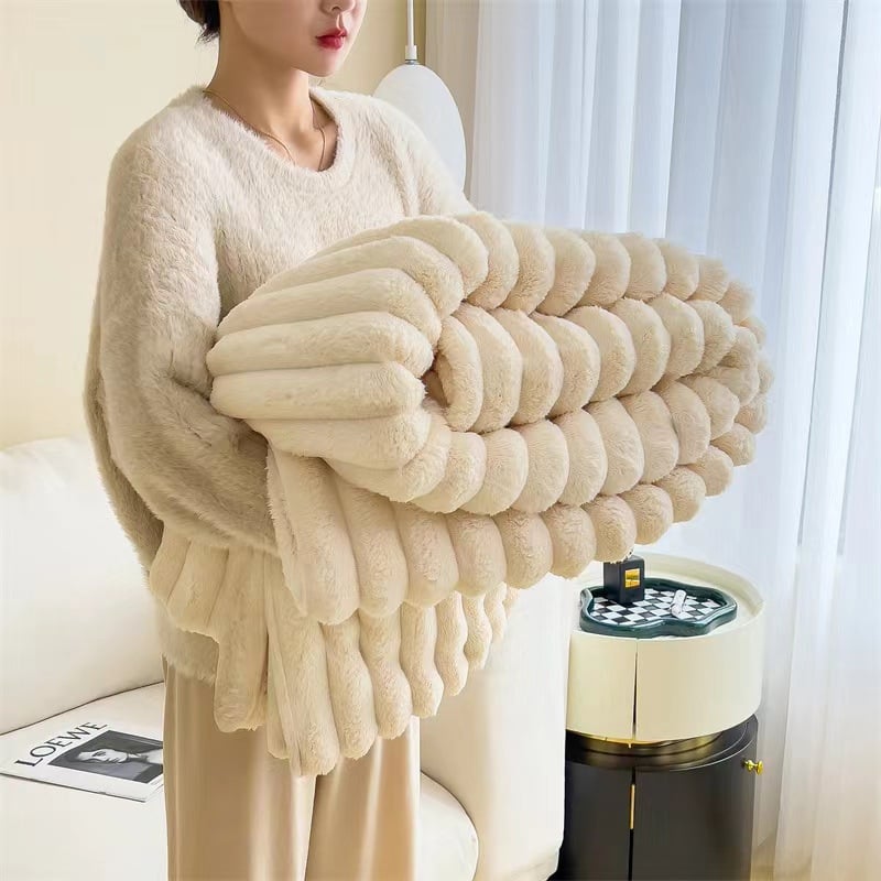Snuggle Up in Style! ποΈβ¨ Discover the Ultimate Striped Flannel Fleece Blanket β Your Cozy Companion for Every Season! ππ§£