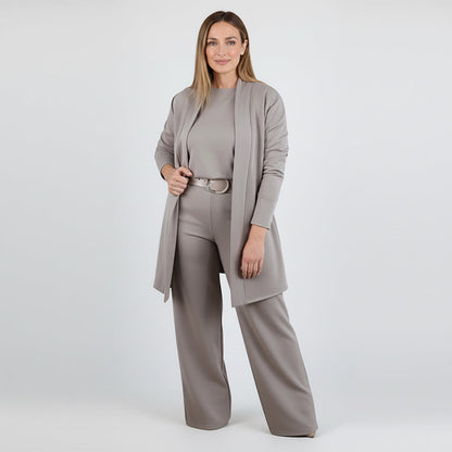 Fashionable women's cardigan suit