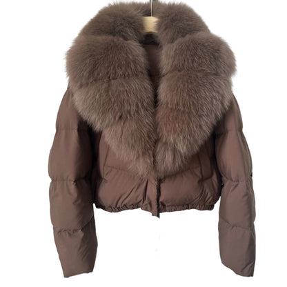 Women's short, fashionable and warm jacket with faux fur collar